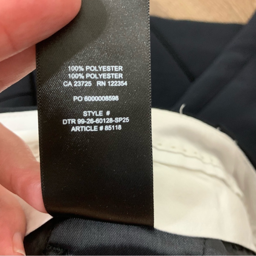 Aritzia The Effortless Short Mini Crepett Black 12 - Picture 7 of 7